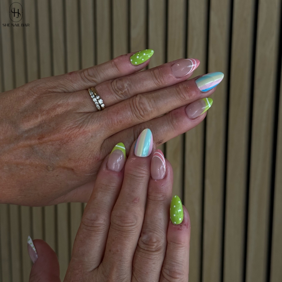 SHE NAIL BAR